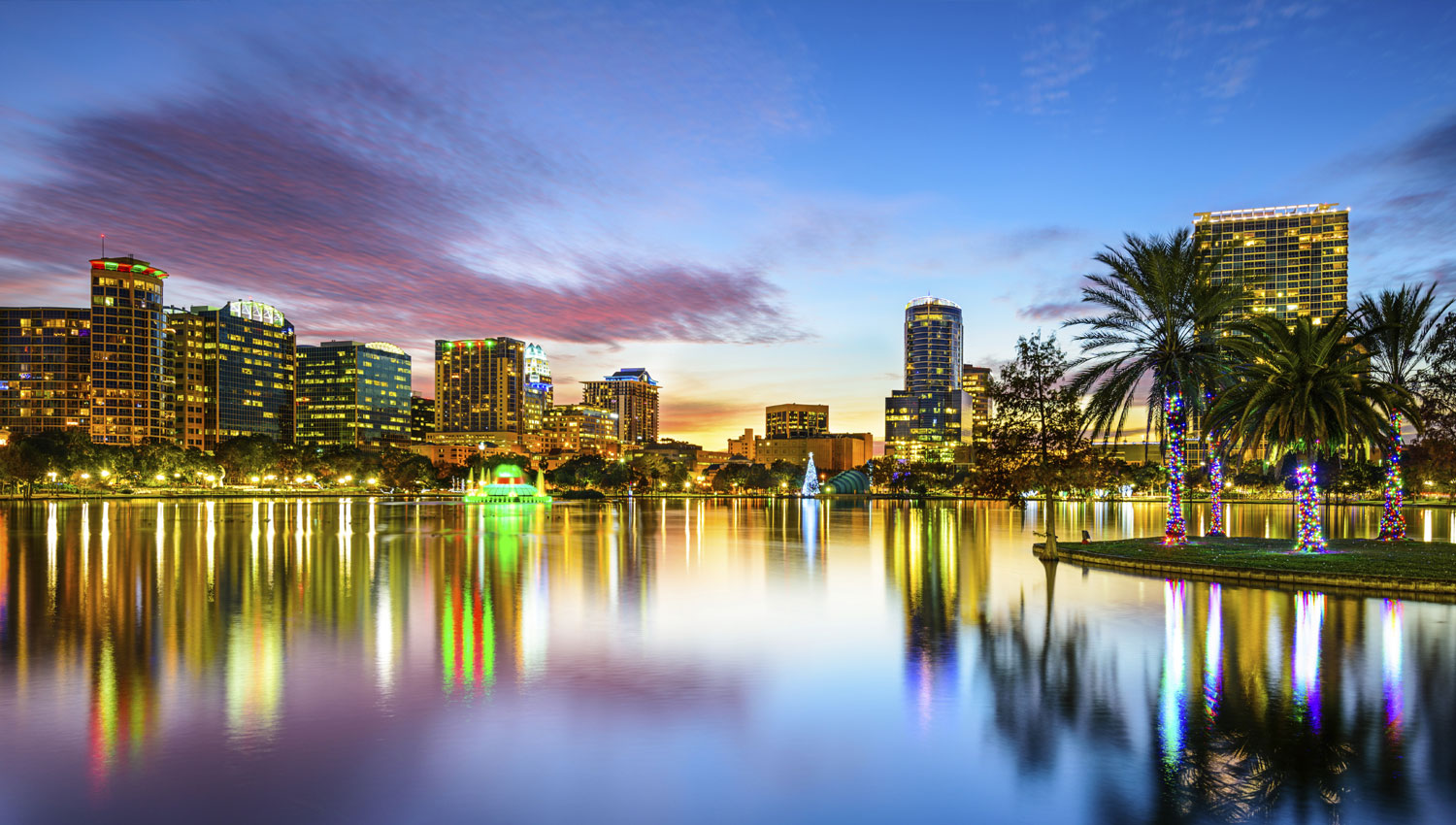 Orlando: Navigating the City Beautiful,Orlando, a city where the enchantment of theme parks coexists with a vibrant cultural scene and culinary delights